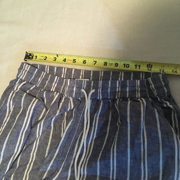Beachlunchlounge Elastic Waist Capri Linen Striped Pants, Size Small - Picture 6 of 9